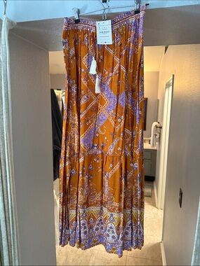 Women's Maxi Skirt in Rust & Lilac Paisley - Unbranded